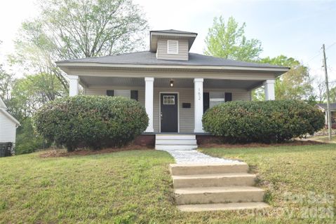 152 Academy Avenue