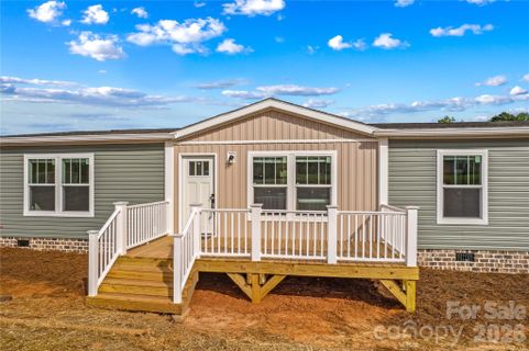 A home in Eagle Ridge, Hamptonville