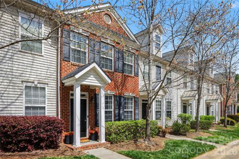 152 Charterhouse Lane active home in Regent Park, Fort Mill, SC