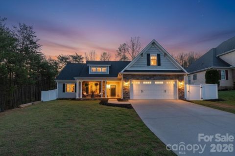 15 Emerson Court