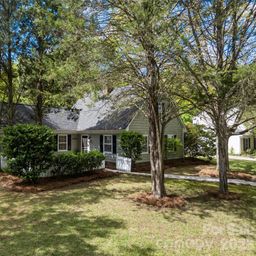 7456 Crowflock Court