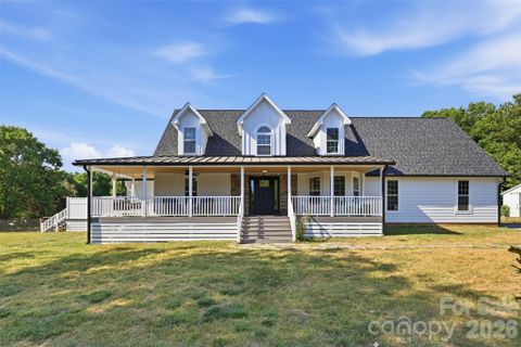 7332 Bailywick Drive pending home in Plantation Forest, Waxhaw, NC