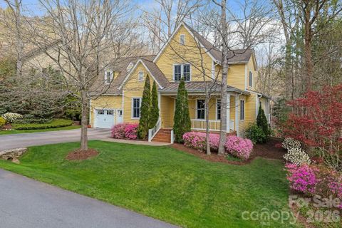 25 E Owl Creek Lane active home in Southcliff, Fairview, NC