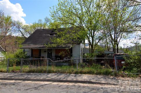 56 Fifth Em Street sold home in Marion Manufacturing Company, Marion, NC