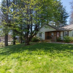 25 Montview Circle