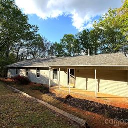 42484 Moonshine Drive