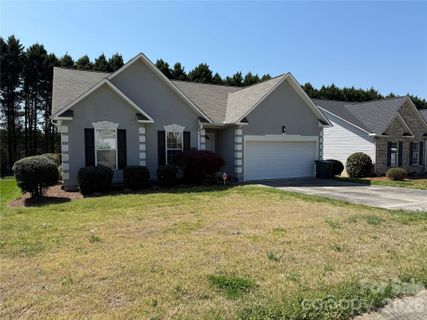 1206 Overhill Road sold home in Woodfield, Salisbury, NC