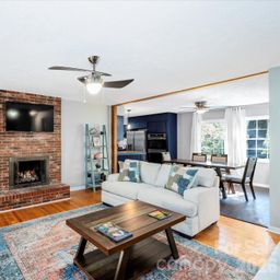 23 Springwood Drive