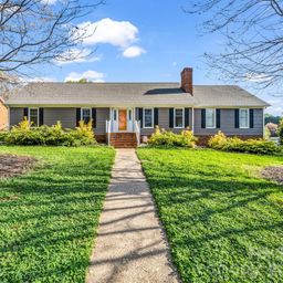 102 Knoll Court
