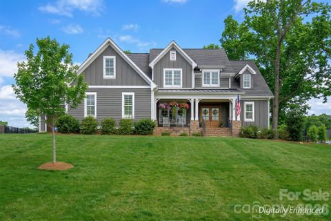 385 Lissara Lodge Drive