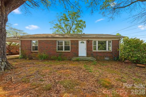 2610 20th Street Lane sold home in Belle Meade, Hickory, NC