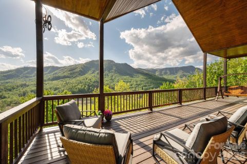 80 E Valley View Drive pending home in Linville Mountain Acres, Marion, NC