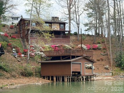 118 Rock Point Road