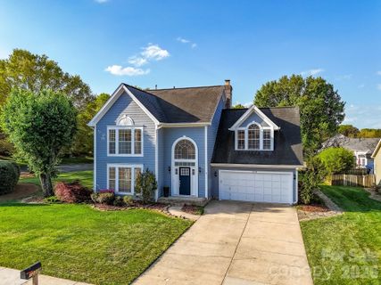 12338 Landing Green Drive sold home in Landen Glen, Charlotte, NC