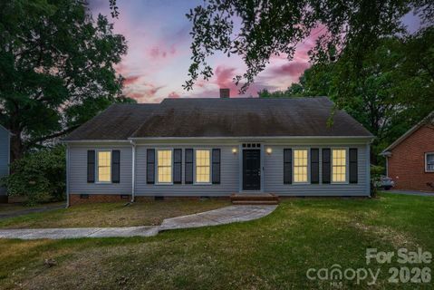 1628 Bonnie Lane sold home in College Downs, Charlotte, NC