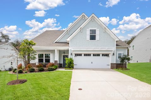 16136 Commodore Drive pending home in Edgewater, Lancaster, SC