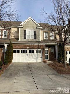 10947 Coyote Lane sold home in Sedona At Stone Creek Ranch, Charlotte, NC