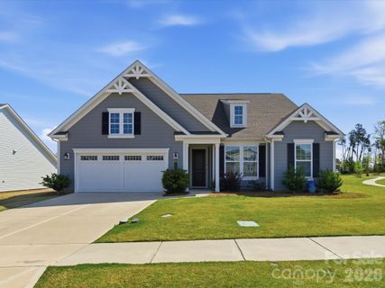 7004 Treetop Court active home in Handsmill On Lake Wylie, York, SC