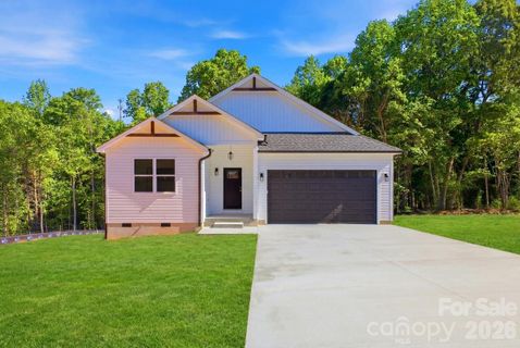 2705 Andrew Point Road active home in Deertrack, Denver, NC