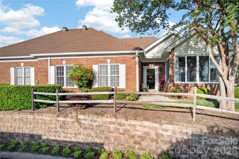 8437 Windsor Ridge Drive sold home in Windsor Oaks, Charlotte, NC
