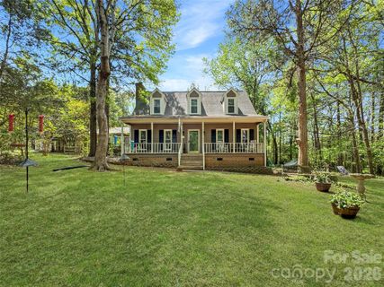 8209 Saddlehorse Lane sold home in Steeplechase, Charlotte, NC
