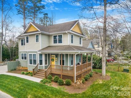 8 Lamar Avenue sold home in Biltmore Terrace, Asheville, NC