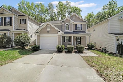 2604 Cochrane Drive pending home in Meadowhill, Charlotte, NC