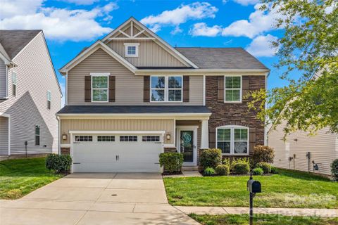 2739 Cypress Oak Lane pending home in Bethesda Oaks, Gastonia, NC