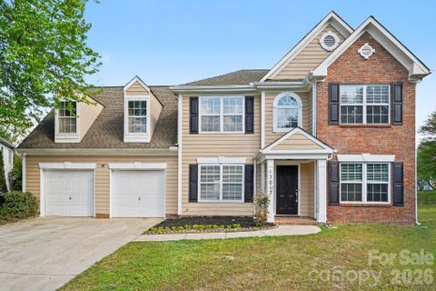 13003 Shannon Park Lane sold home in Laurel Ridge, Charlotte, NC