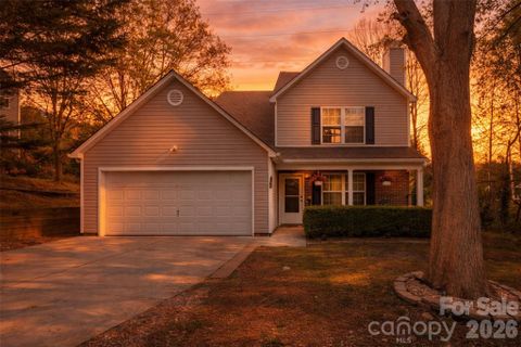 1604 Flagsworth Road sold home in Forest Oaks, Clover, SC