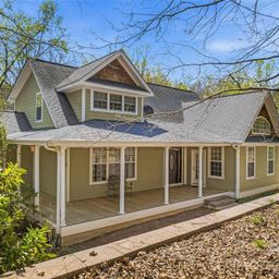 196 Blackbird Lane