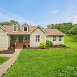 77 Sherry Lane