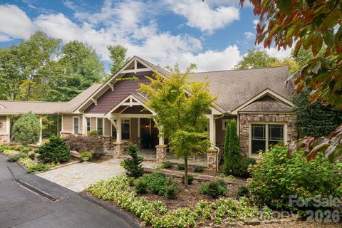 104 Mossridge Court active home in Kenmure, Flat Rock, NC
