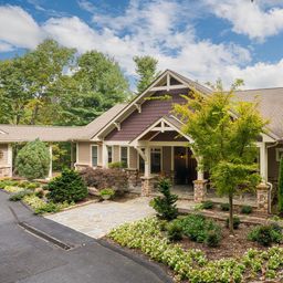 104 Mossridge Court