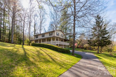 121 Churchill Downs Drive active home in Fairview Downs, Fairview, NC
