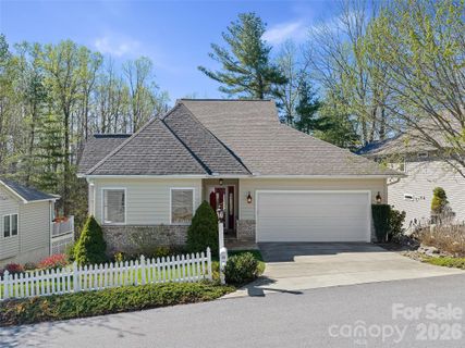 25 Ashefield Court