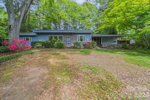 1051 Paramount Circle sold home in Normandy, Gastonia, NC