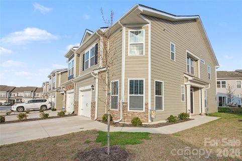33 Cedar Hill Road active home in Townes At Stonecrest, Hendersonville, NC