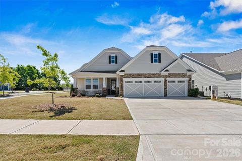 4448 Moxie Way pending home in Cresswind, Charlotte, NC