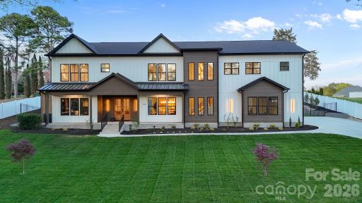475 Canvasback Road pending home in Woodland Hills, Mooresville, NC