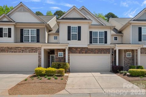 2207 Whitford Lane active home in Park South Station, Charlotte, NC
