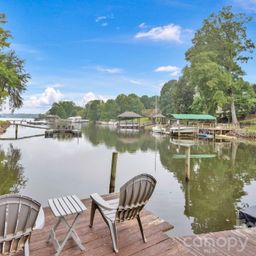 470 Lakeview Shores Loop