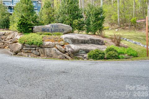 81 Curtain Bluff