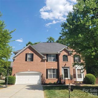 9310 Autumn Applause Drive sold home in Blakeney Heath - Fieldstone, Charlotte, NC