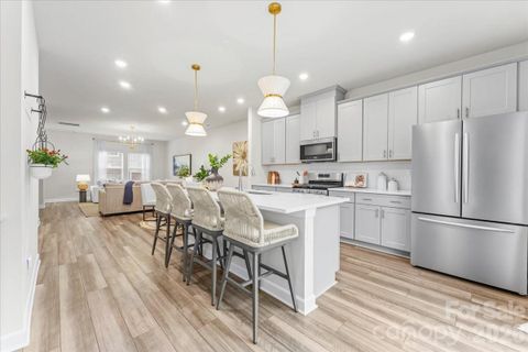 4548 Millennium Avenue pending home in City Park, Charlotte, NC