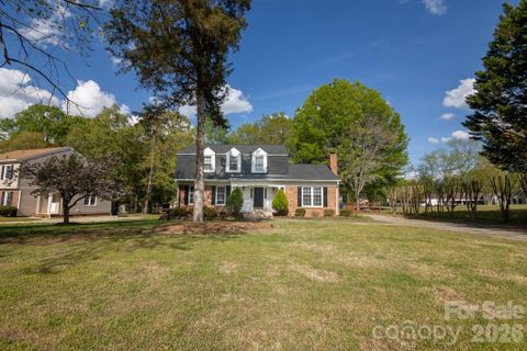 2232 Lawton Bluff Road active home in Candlewyck, Charlotte, NC