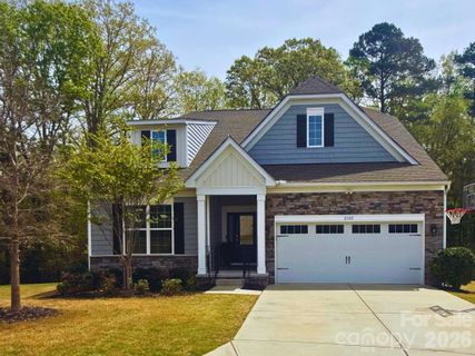 2102 Abundance Lane pending home in Cortona, Waxhaw, NC