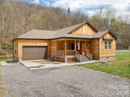 Homes in Waters Edge, Waynesville