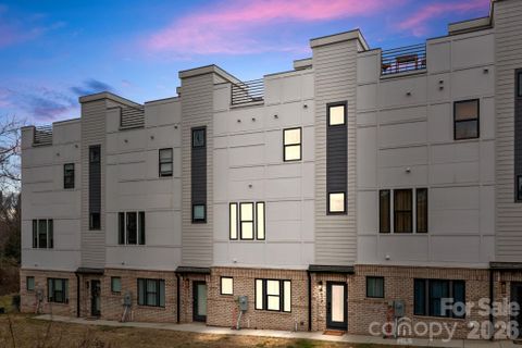 513 Strong Avenue