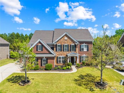 2805 Julian Glen Circle pending home in The Chimneys Of Marvin, Waxhaw, NC